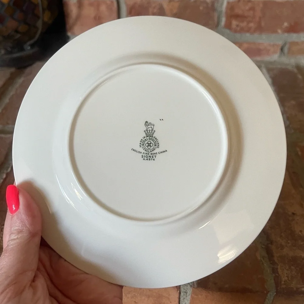 Vtg Royal Doulton English Fine Bone China Signet Bread Plates Set of 2